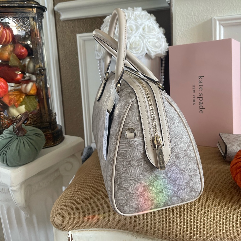 Kate Spade Signature Spade Flower Large Dolly Duffle Crossbody KI831 - Picture 12 of 16
